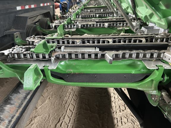 Image of John Deere CF16 equipment image 1