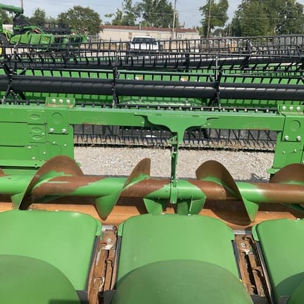 Image of John Deere CR12 equipment image 2