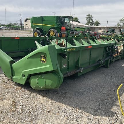 Image of John Deere CR12 equipment image 1