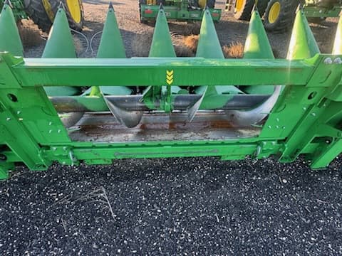 Image of John Deere CR12 equipment image 2