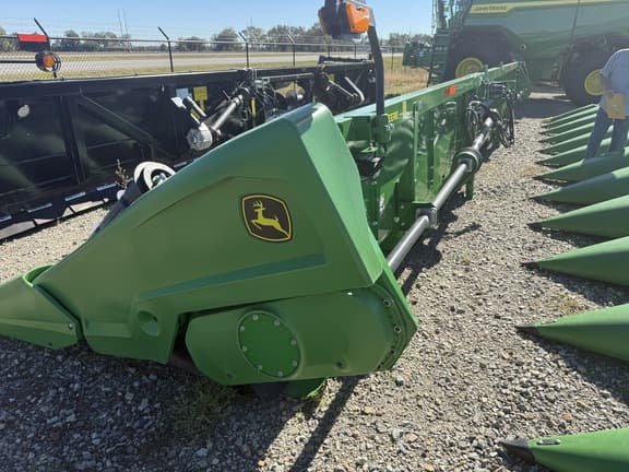 Image of John Deere C12R equipment image 1