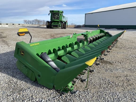 Image of John Deere CR12 equipment image 1