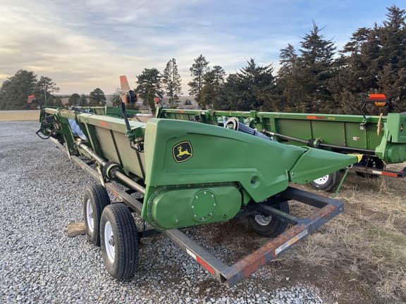 Image of John Deere CR12 equipment image 3