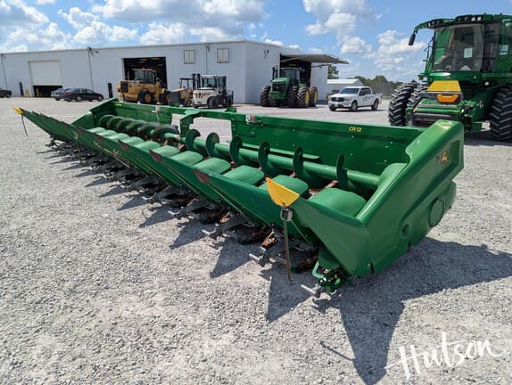 Image of John Deere CR12 equipment image 1