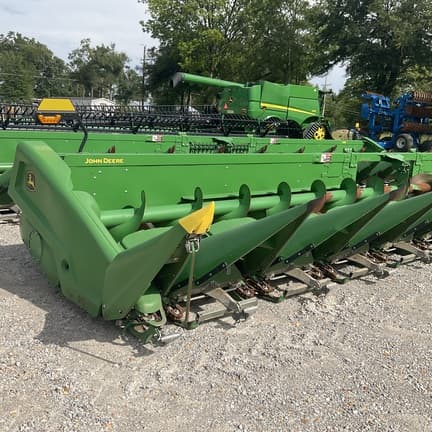 Image of John Deere CR12 equipment image 4