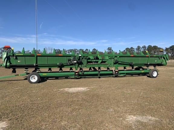 2025 John Deere CR16 Equipment Image0
