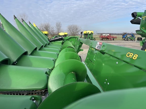2025 John Deere CR 8 Equipment Image0