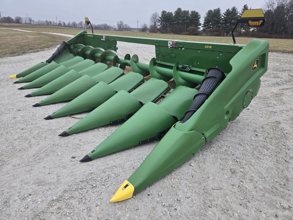 2025 John Deere CR8 Equipment Image0