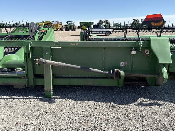 Image of John Deere CR8 equipment image 3