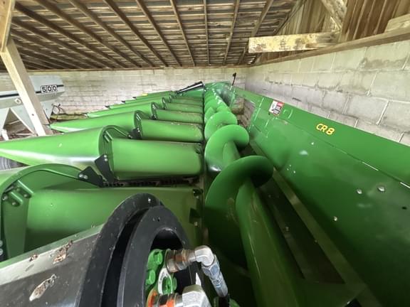 Image of John Deere CR 8 equipment image 1