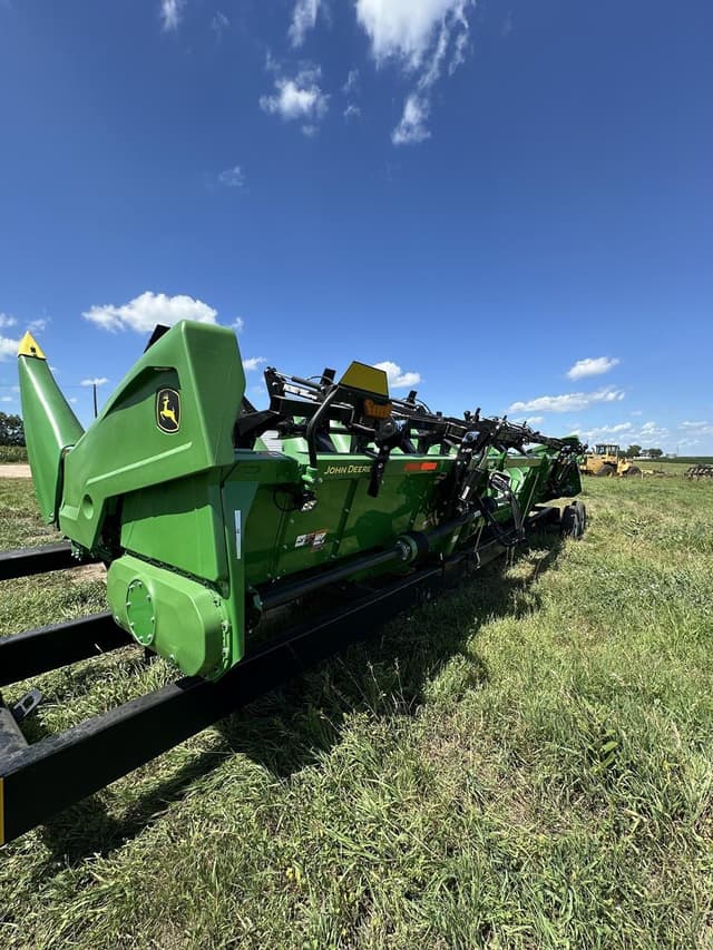Image of John Deere CR12 equipment image 1