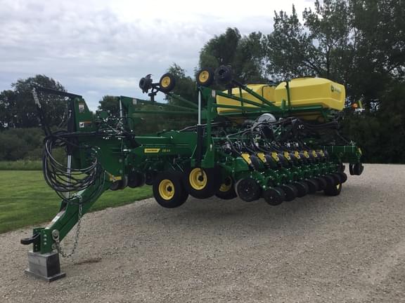 Image of John Deere DB44 equipment image 1