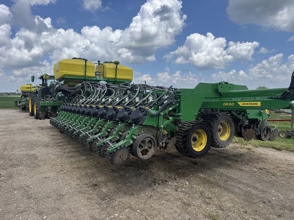 Image of John Deere DB60 equipment image 1