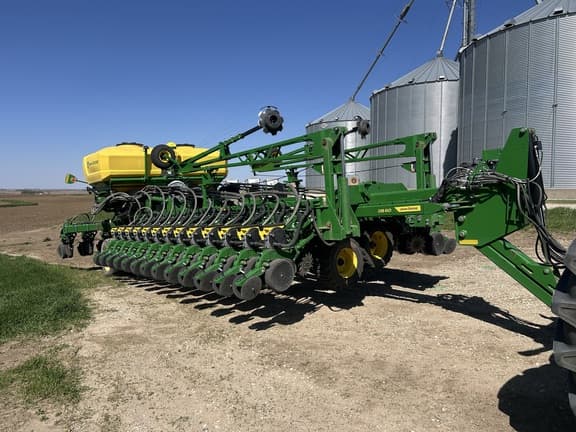 Image of John Deere DB60 Primary image