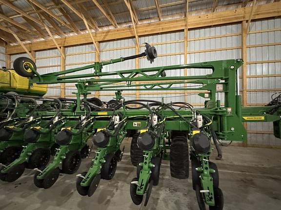 Image of John Deere DB60 equipment image 3
