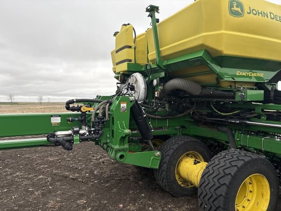 Image of John Deere DB66 equipment image 4