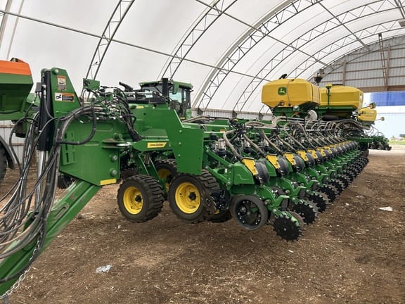 2025 John Deere DB80 Equipment Image0
