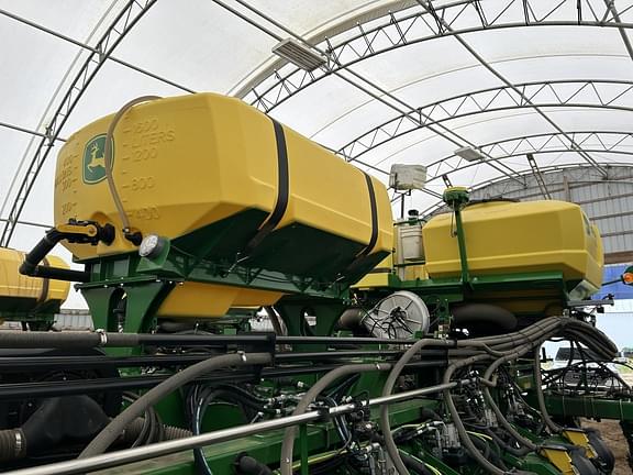 Image of John Deere DB80 equipment image 2