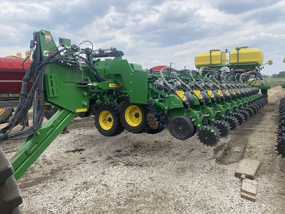 Image of John Deere DB80 Primary image