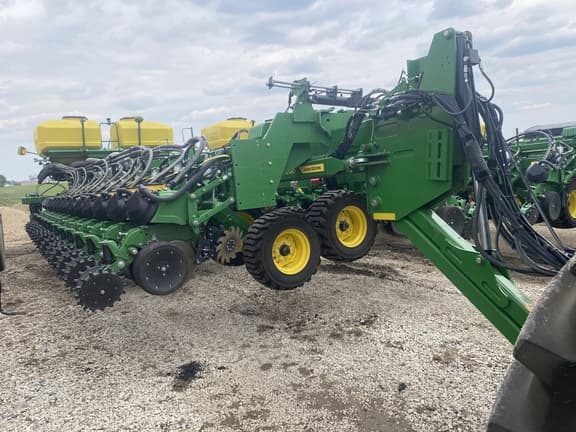 Image of John Deere DB80 equipment image 2