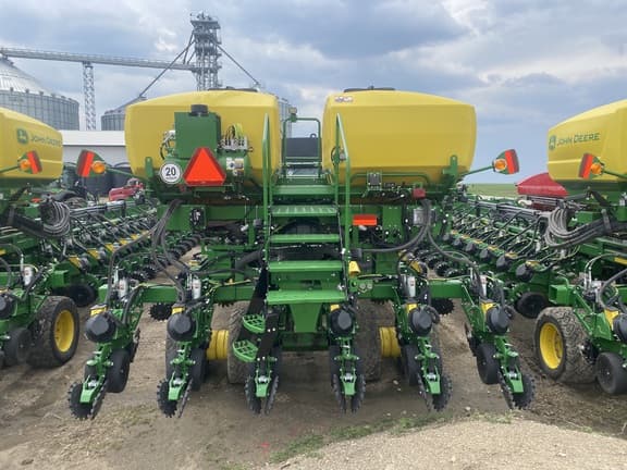 Image of John Deere DB80 equipment image 3