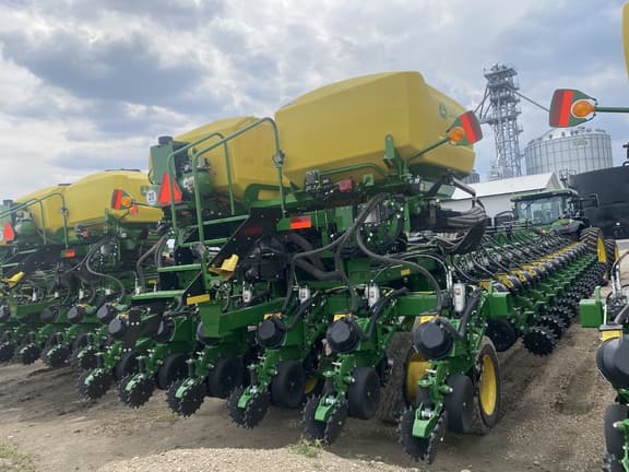 Image of John Deere DB80 equipment image 4