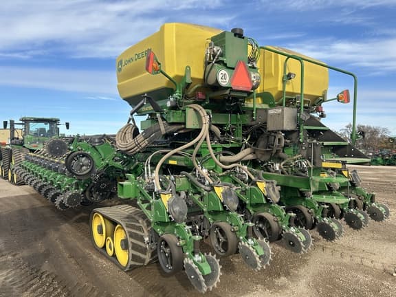 Image of John Deere DB80 equipment image 3