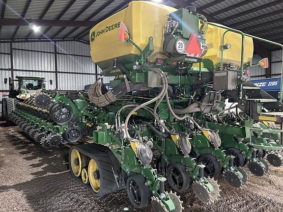 Image of John Deere DB80 equipment image 4