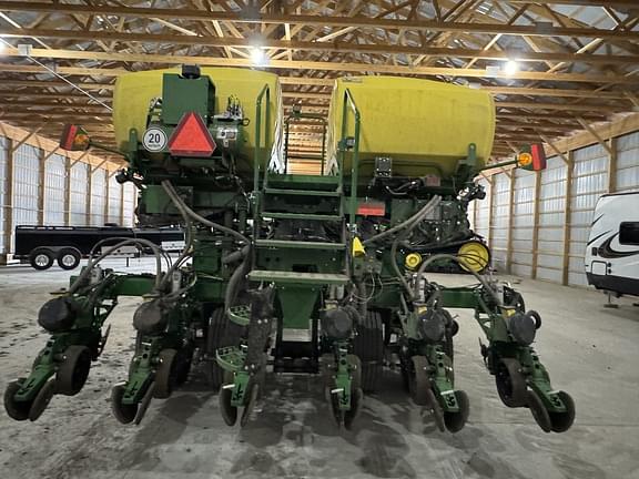 Image of John Deere DB90 equipment image 3