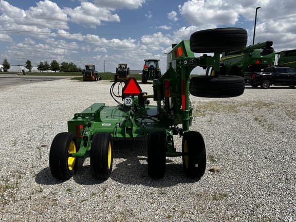 Image of John Deere FC10R equipment image 4