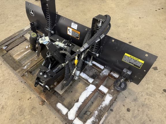 Image of John Deere 366 equipment image 1