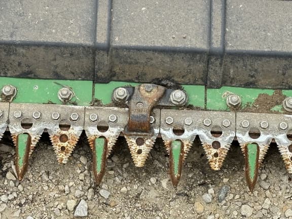 Image of John Deere HD40F equipment image 4