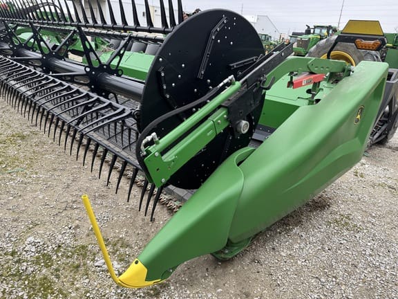 2025 John Deere HD40F Equipment Image0