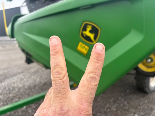 Image of John Deere HDF45 equipment image 1