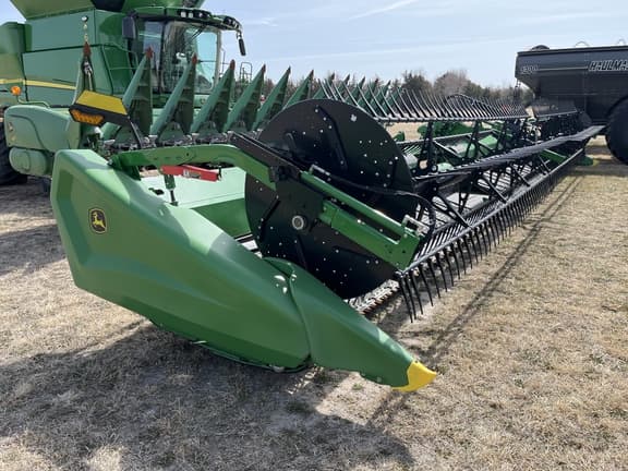 Image of John Deere HDF40 equipment image 1