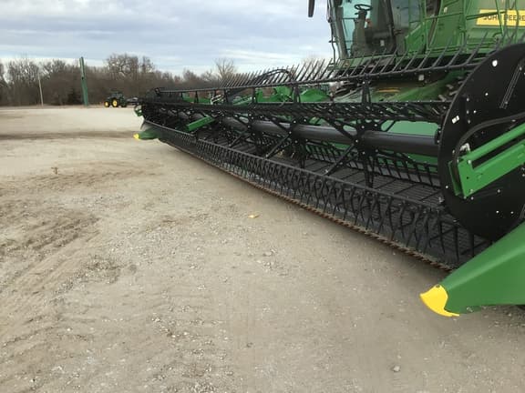 Image of John Deere HDF40 equipment image 1