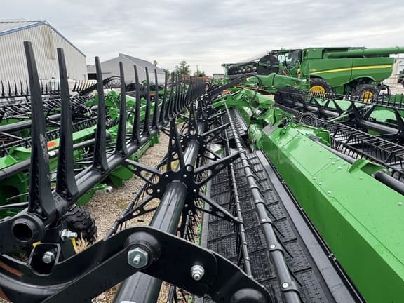 Image of John Deere HDF40 equipment image 4