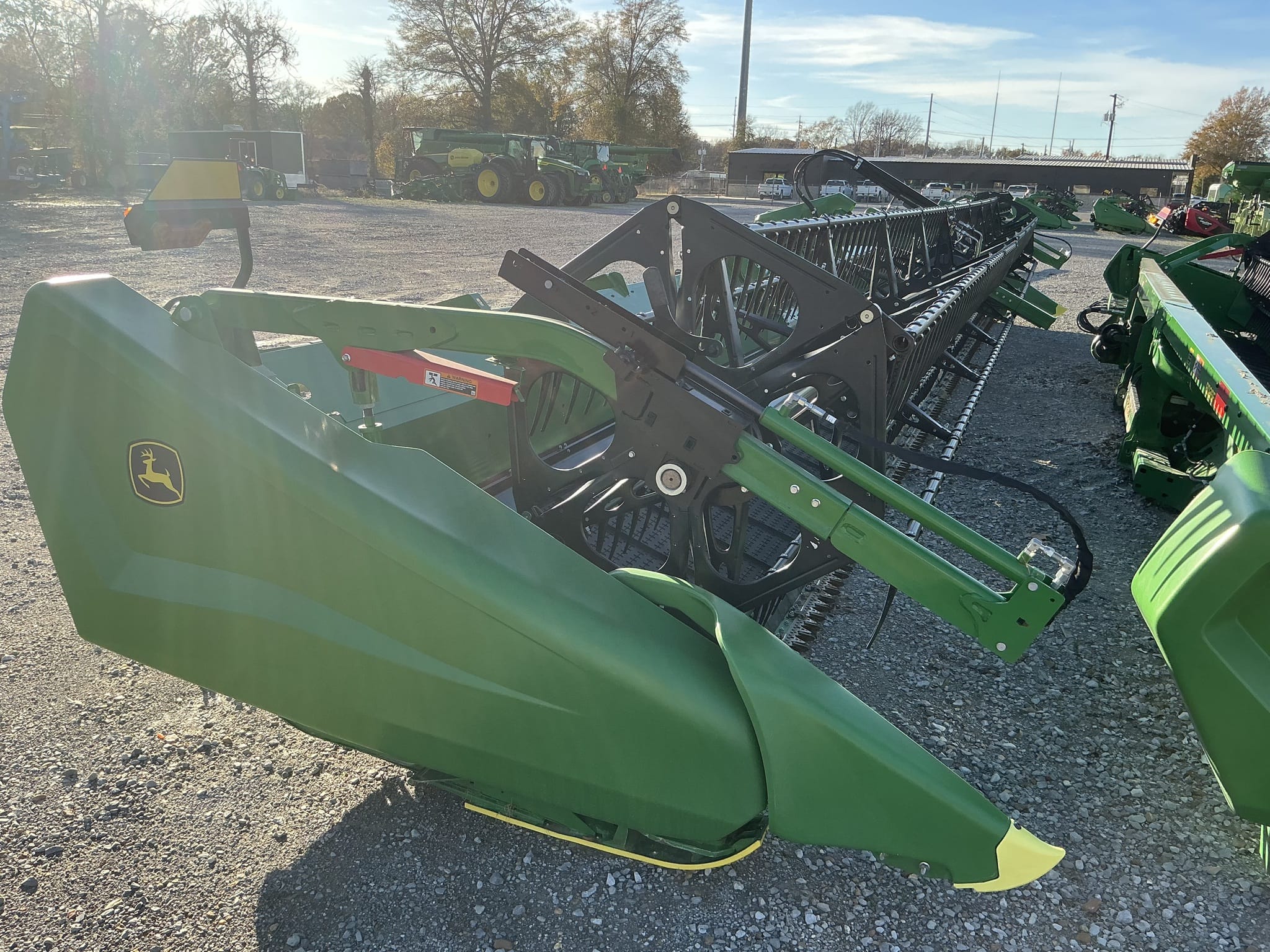 2025 John Deere HDF40 Equipment Image0