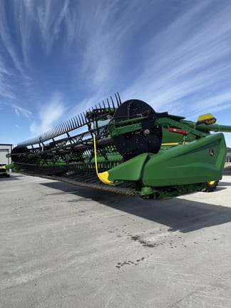 2025 John Deere HDF40 Equipment Image0