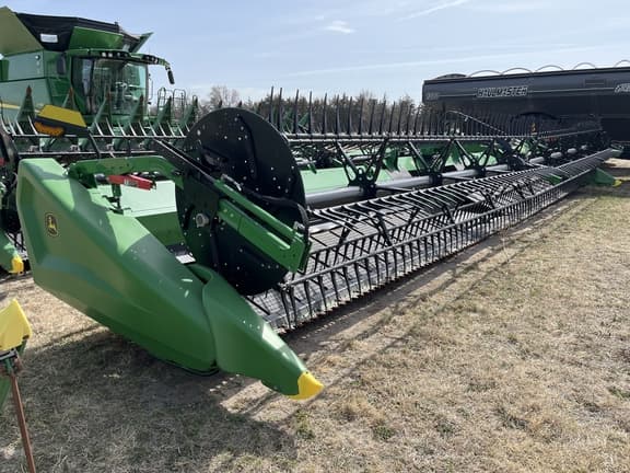 Image of John Deere HDF40 equipment image 1