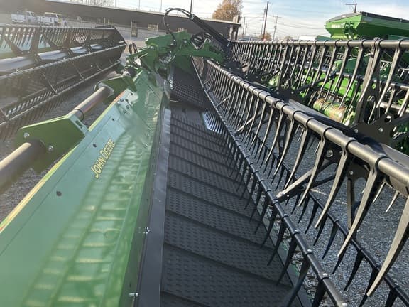 Image of John Deere HDF40 equipment image 2