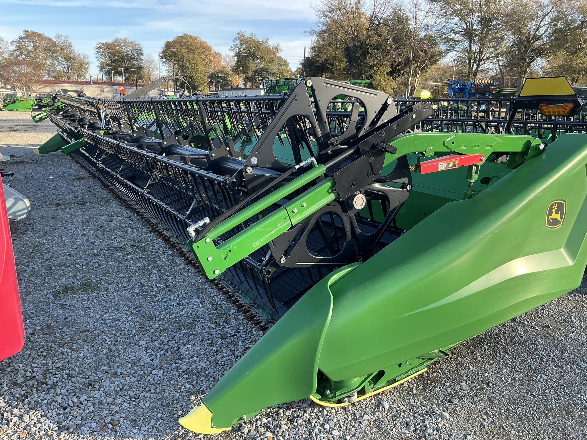 2025 John Deere HDF40 Equipment Image0