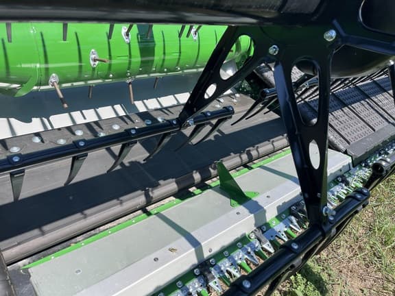 Image of John Deere HDF40 equipment image 4