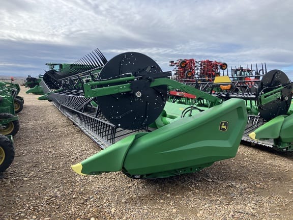2025 John Deere HDF45 Equipment Image0