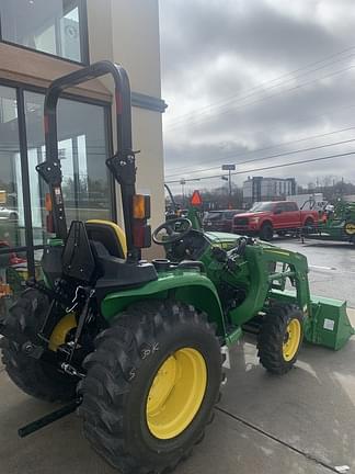 Image of John Deere 3032E equipment image 1