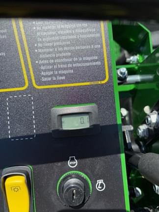 Image of John Deere Q810E equipment image 4