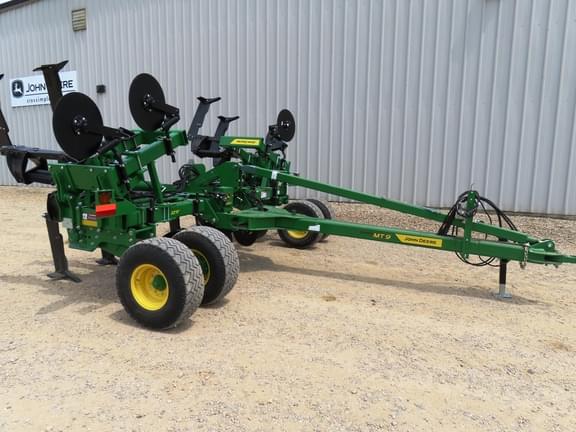 Image of John Deere MT9 Primary image