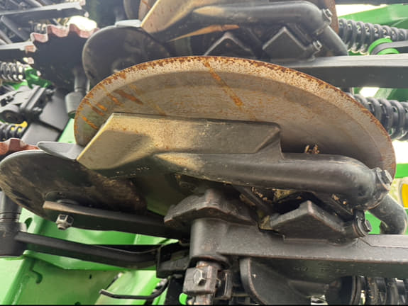 Image of John Deere N530C equipment image 3