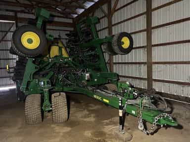 Air Seeders or Carts