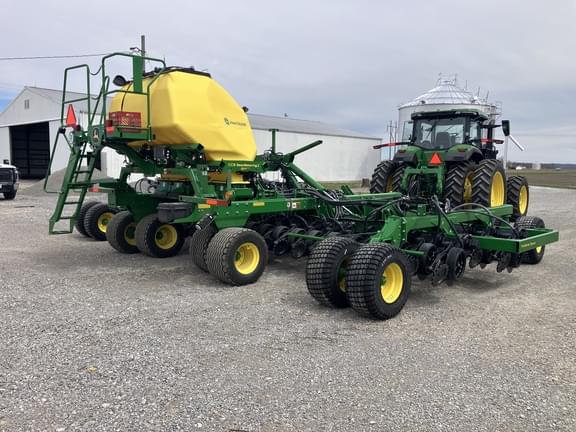 Image of John Deere N530C equipment image 3